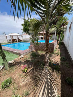 casa con piscina